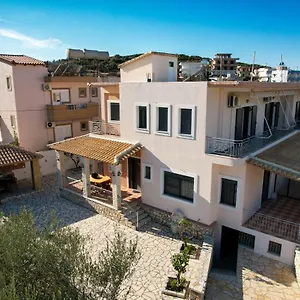 Malasi , Ksamil Albania