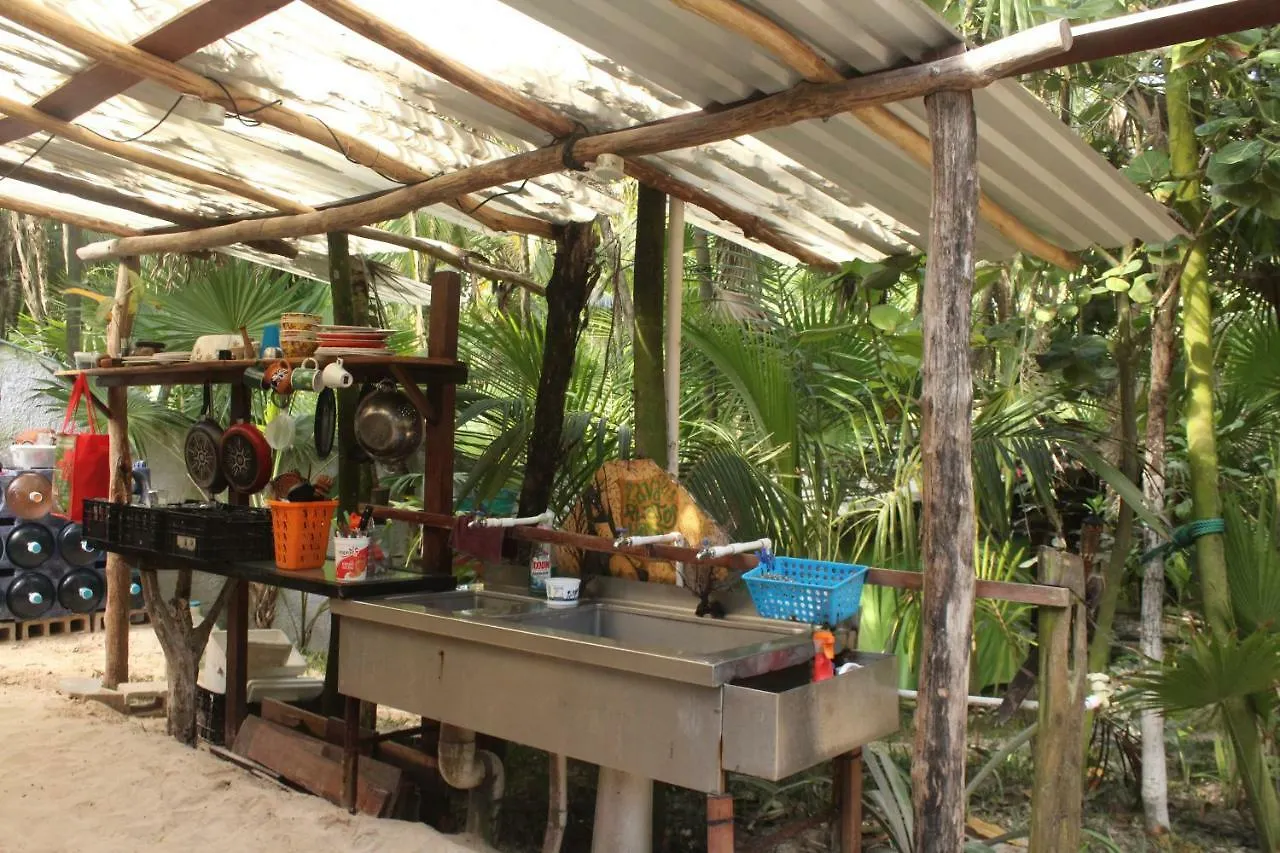Chavez Eco Beach Camping And Cabanas Tulum