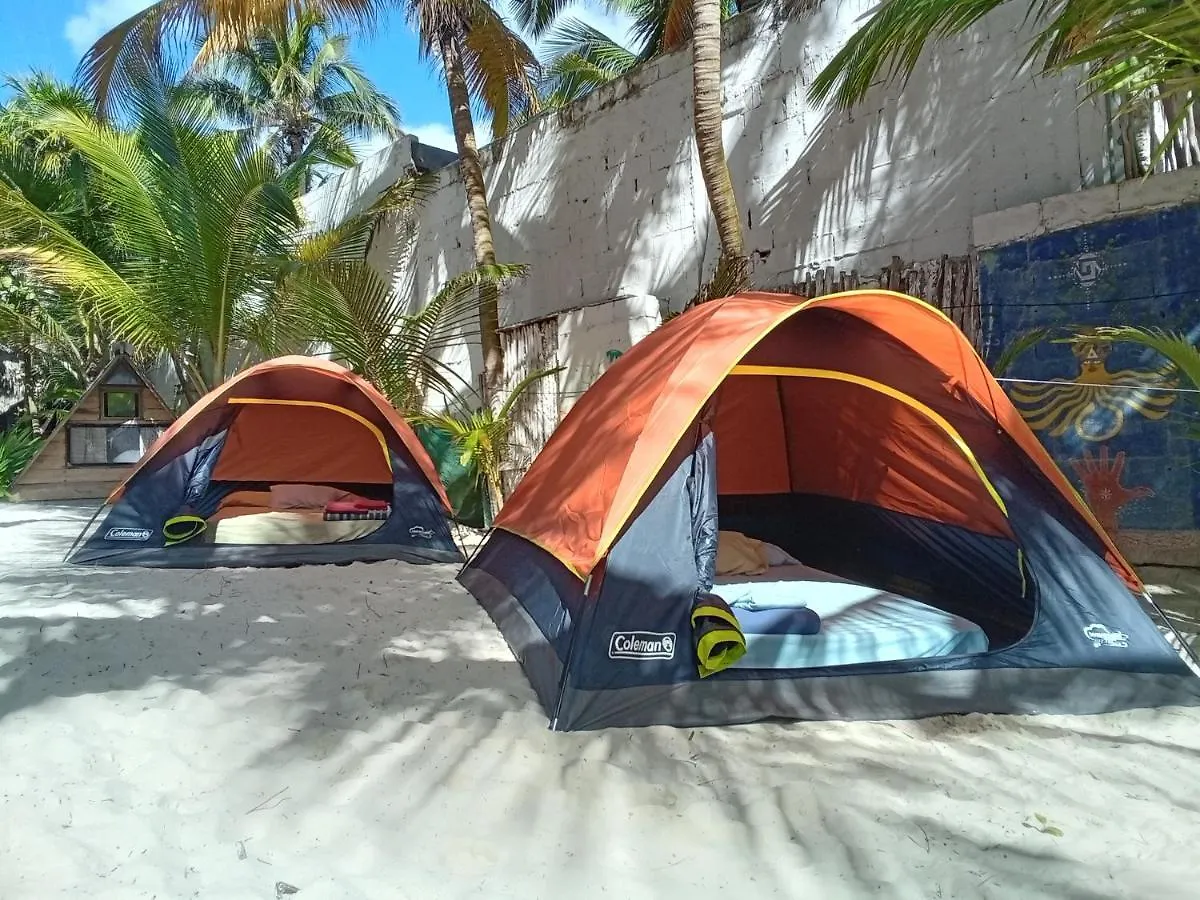 Chavez Eco Beach Camping And Cabanas Tulum México
